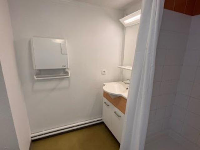 Location Appartement 1 pièce 0 m2 Talence
