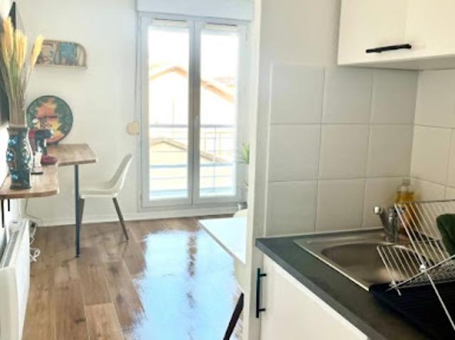 Location Appartement 1 pièce 0 m2 Talence