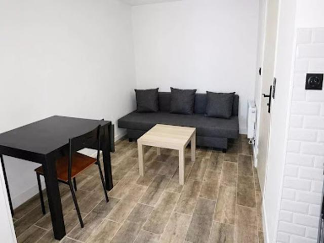 Location Appartement 1 pièce 14.2 m2 Marseille 10ème