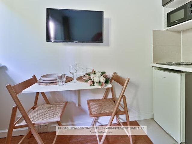 Location Appartement 1 pièce 14.74 m2 Paris 16ème