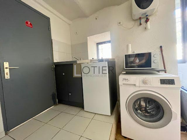 Location Appartement 1 pièce 14.99 m2 Nimes