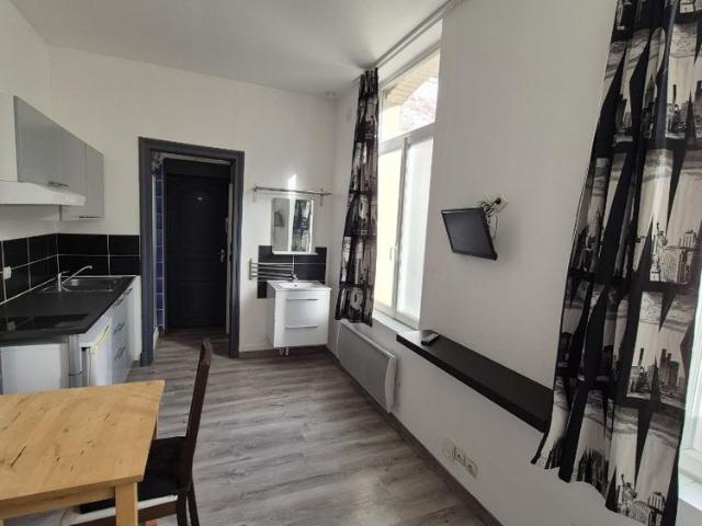 Location Appartement 1 pièce 14m² CAMBRAI 59400