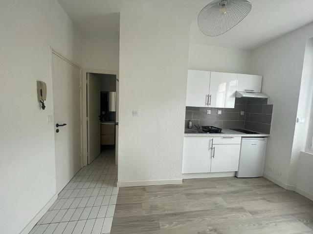 Location Appartement 1 pièce 14m² RENNES 35700