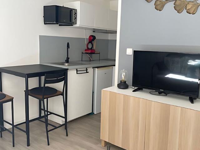 Location Appartement 1 pièce 14m² REIMS 51100