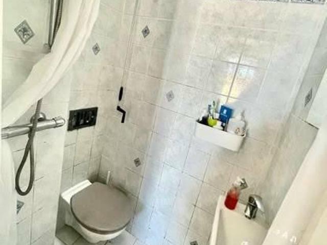 Location Appartement 1 pièce 15 m2 Paris 18ème