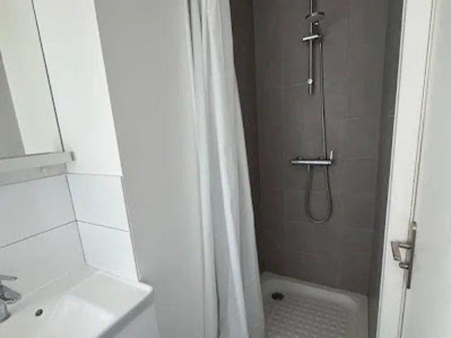 Location Appartement 1 pièce 15 m2 Tours