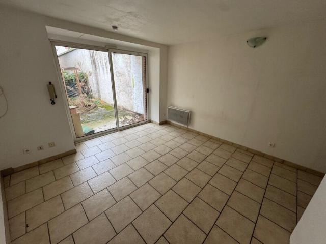 location appartement 1 pièce 15 m² orleans: t1 de 15.65 m² | 7059 durand montouché