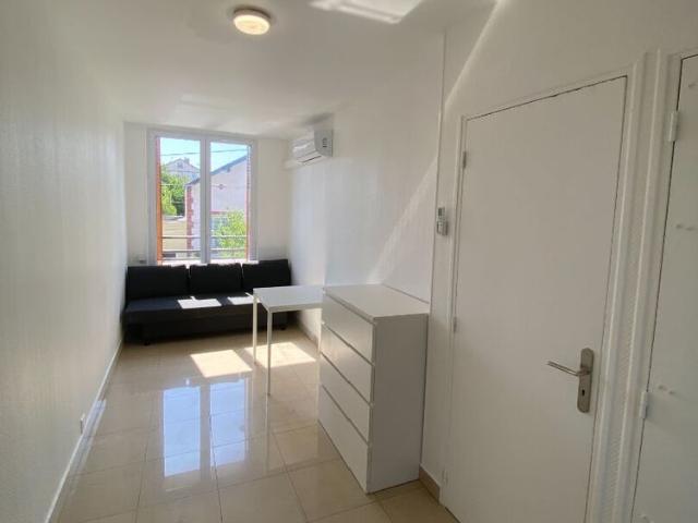 Location appartement 1 pièce, 15.59m², Drancy