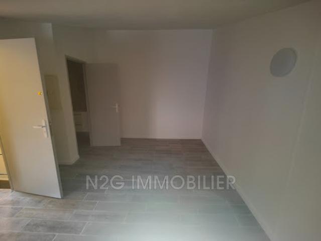 Location Appartement 1 pièce 15.73 m2 Grasse
