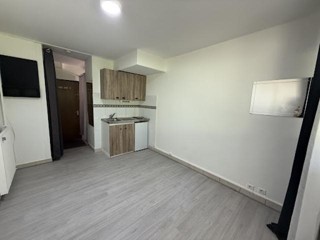 Location Appartement 1 pièce 15.7 m2 L'Etang la Ville