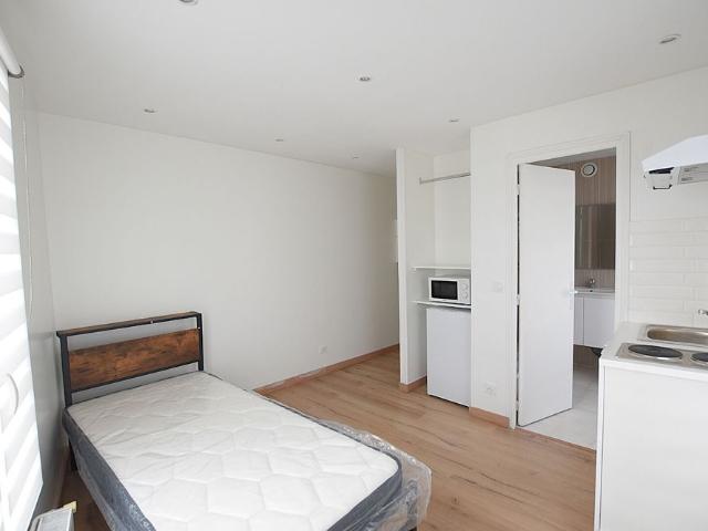 Location appartement 1 pièce, 15.85m², Pontoise