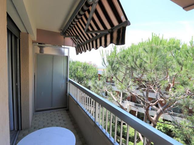 Location Appartement 1 pièce 15.91 m2 Nice