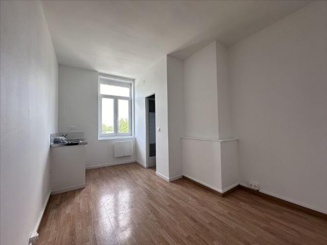 Location Appartement 1 pièce 15m²