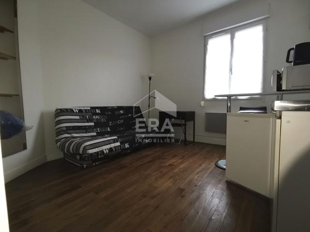 Location Appartement 1 pièce 15m² TOURS 37000