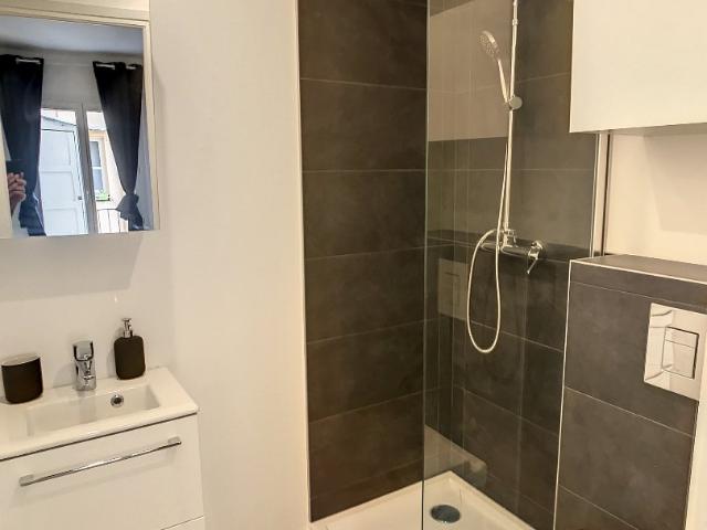 Location Appartement 1 pièce 15m² NICE 06300