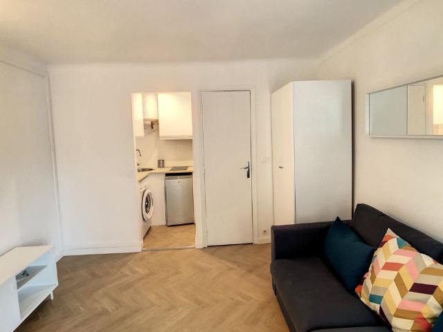 Location Appartement 1 pièce 15m² NICE 06300