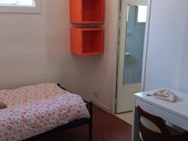 Location Appartement 1 pièce 16 m2 Marseille 6ème