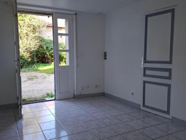 Location Appartement 1 pièce 16 m2 Quincy Voisins