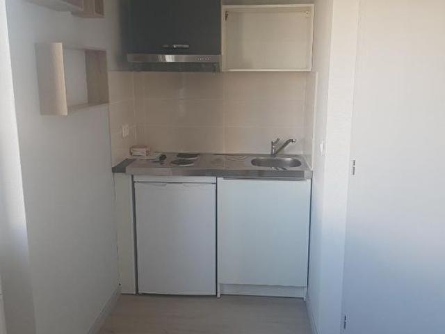 Location appartement 1 pièce, 16.00m², Albi