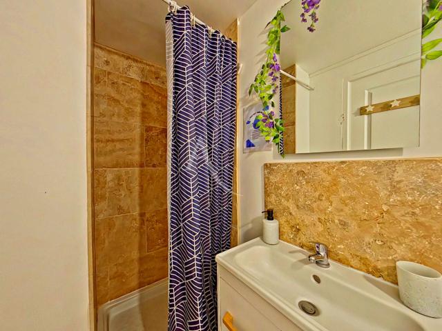 Appartement 1 pièce Gréoux les Bains 16.42m² 640€ à louer