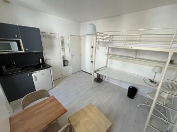 Location Appartement 1 pièce 16m²