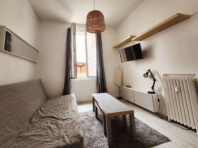 Location Appartement 1 pièce 16m²