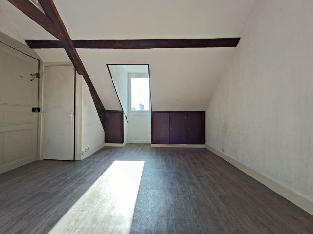 Location Appartement 1 pièce 16m² TOURS 37000