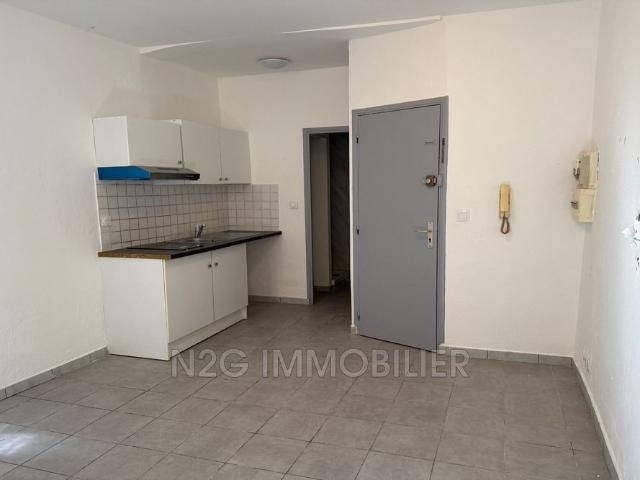 Location Appartement 1 pièce 16m² VALLAURIS 06220