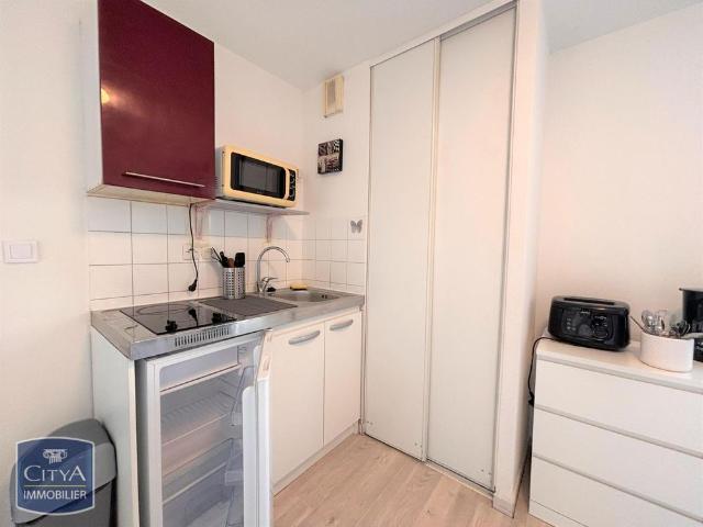 Location Appartement 1 pièce 16m² AVIGNON 84000