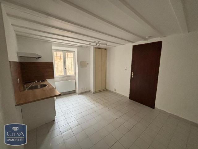 Location Appartement 1 pièce 16m² CARPENTRAS 84200