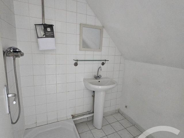 Location Appartement 1 pièce 16m² CREGY LES MEAUX 77124