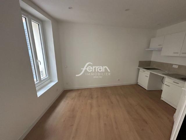 Location Appartement 1 pièce 16m² DRAGUIGNAN 83300