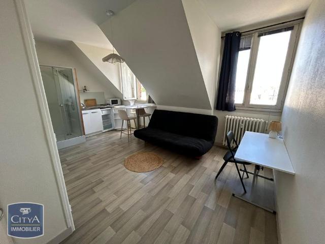 Location Appartement 1 pièce 16m² LAVAL 53000