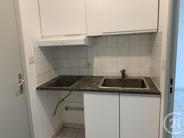 Location Appartement 1 pièce 16m² MONTPELLIER 34000