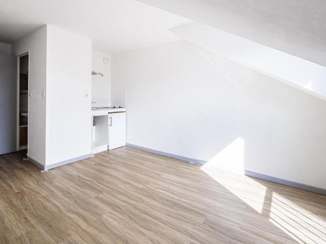 Location Appartement 1 pièce 16m² NANTES 44300