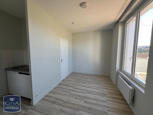 Location Appartement 1 pièce 16m² POITIERS 86000