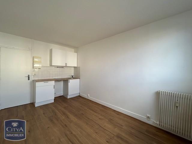 Location Appartement 1 pièce 16m² RAMBOUILLET 78120