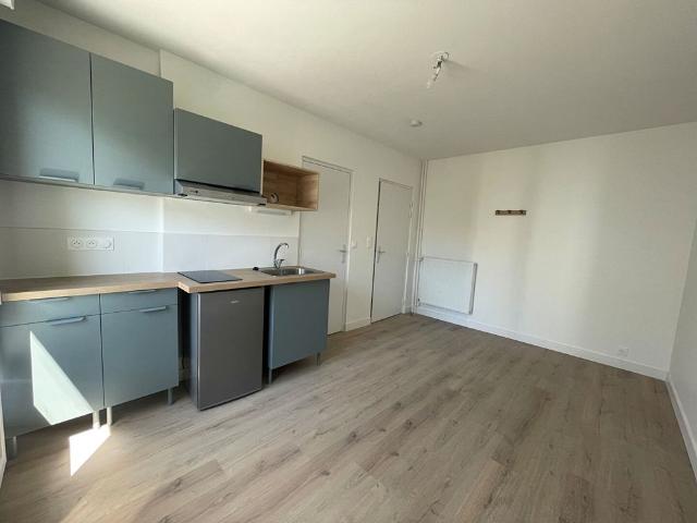 Location Appartement 1 pièce 16m² RENNES 35700