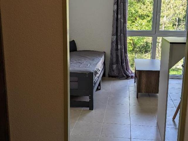 Location Appartement 1 pièce 16m² ST NAZAIRE 44600
