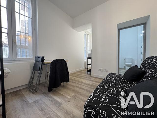 Location Appartement 1 pièce 17 m2 Nimes
