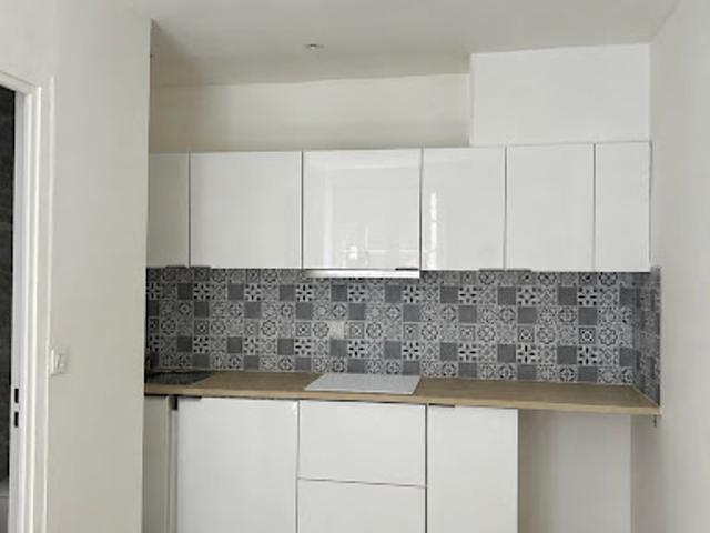 Location Appartement 1 pièce 17 m2 Septeuil