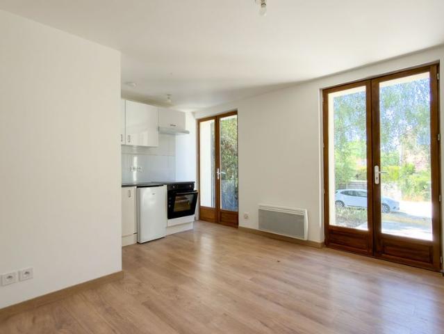 Location appartement 1 pièce, 17.16m², Montgeron