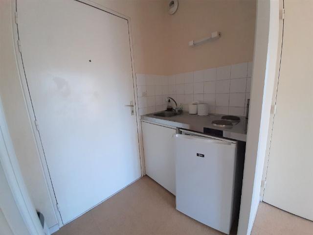 Location appartement 1 pièce, 17.46m², Nantes