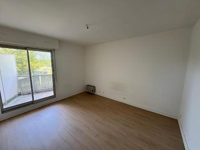 Location Appartement 1 pièce 17.61 m2 Saint Maurice
