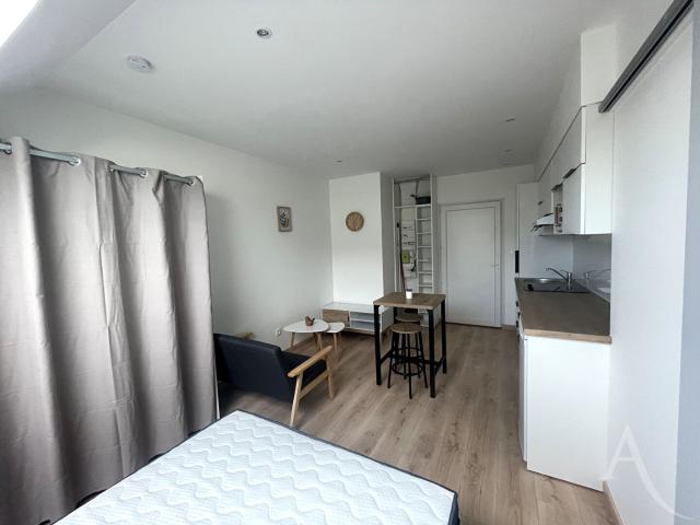 Location appartement 1 pièce, 17.78m², Châteauroux