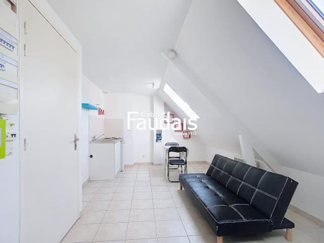 Location Appartement 1 pièce 17.71 m2 Saint lo