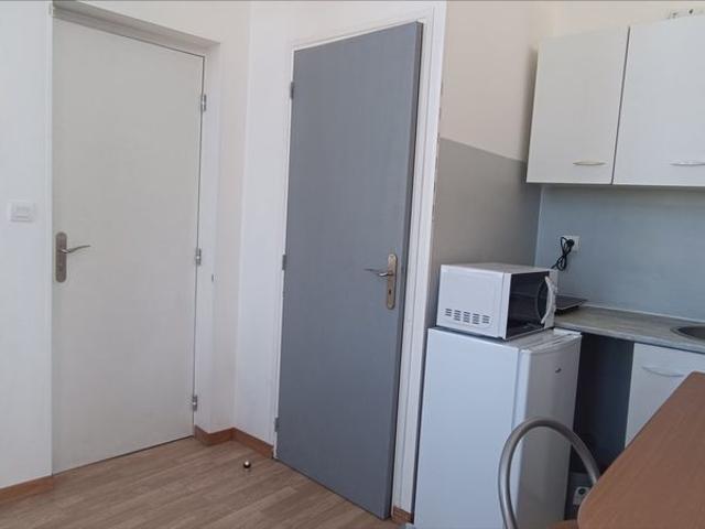 Location Appartement 1 pièce 17m²