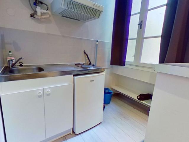 Location Appartement 1 pièce 17m²