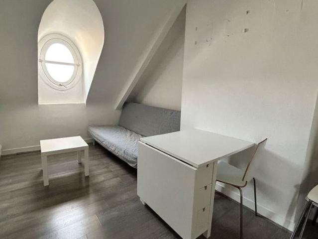 Location Appartement 1 pièce 17m²