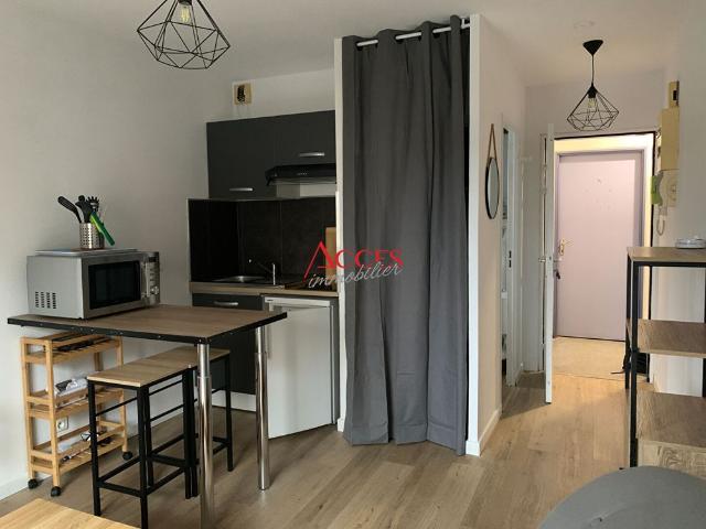Location Appartement 1 pièce 17m²